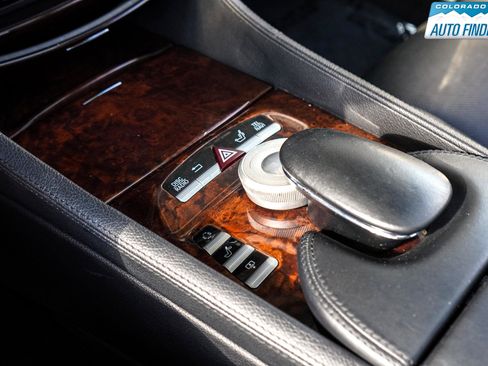 Used 2012 Mercedes-Benz CL 550 4MATIC image 18