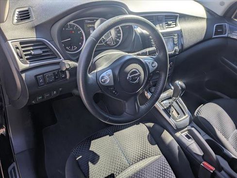 Used 2017 Nissan Sentra SR Turbo w/ SR Midnight Edition image 10