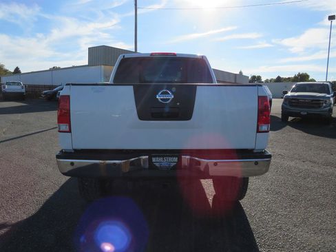 Used 2008 Nissan Titan 4x4 Crew Cab image 4