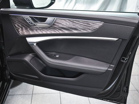 Used 2025 Audi A6 Premium Plus image 16