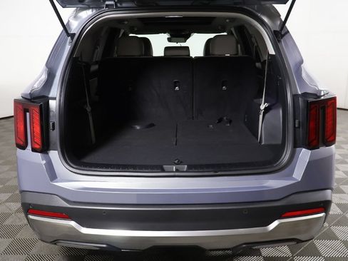 Used 2025 Kia Sorento S w/ Panoramic Sunroof Package FWD image 18