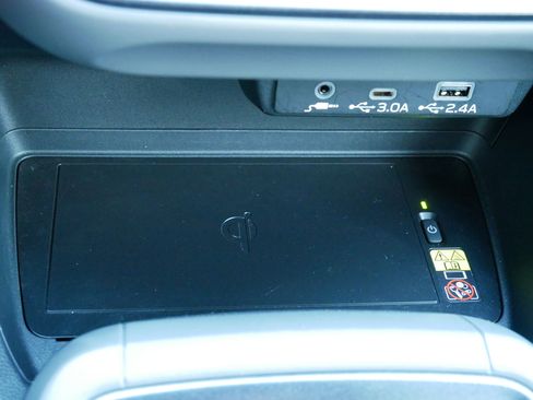 Used 2024 Subaru Crosstrek 2.5i Limited w/ Crosstrek Mirror Package image 31