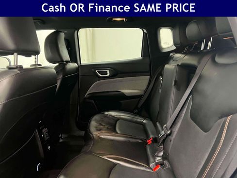 Certified 2023 Jeep Compass Latitude AWD/4WD image 15