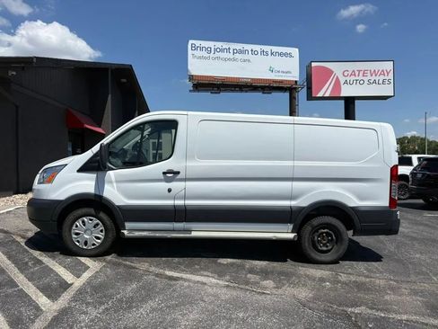 Used 2016 Ford Transit 250 130 Low Roof w/ Exterior Upgrade Package RWD image 2