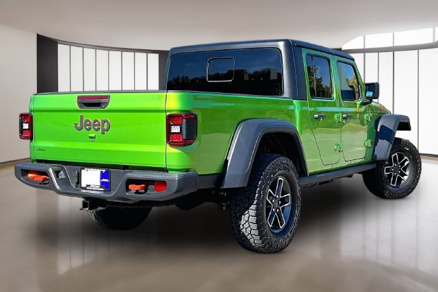 Used 2025 Jeep Gladiator Mojave w/ Convenience Group AWD/4WD image 6