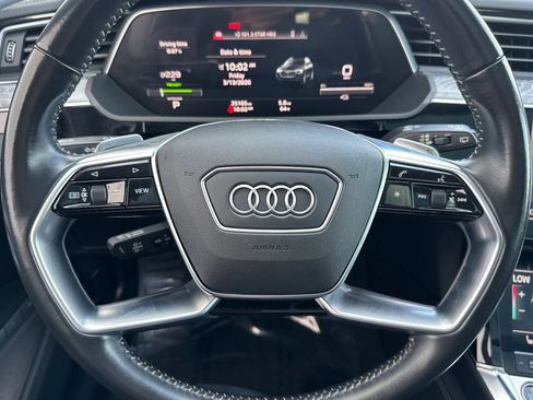 Used 2021 Audi e-tron Premium w/ Convenience Plus Package image 17