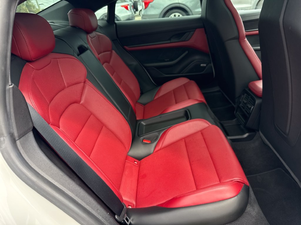 Used 2021 Porsche Taycan RWD image 27