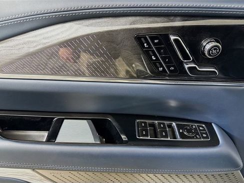 Used 2025 Cadillac Escalade IQ Sport 2 AWD/4WD image 19
