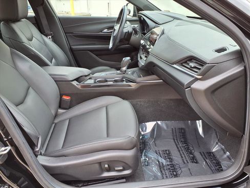 Used 2023 Cadillac CT4 Luxury w/ Sun And Sound Package image 9