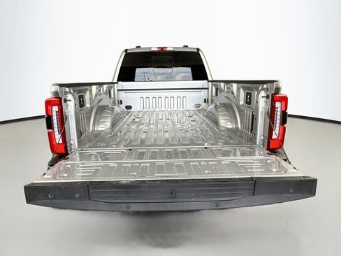 Used 2024 Ford F250 Platinum AWD/4WD image 28
