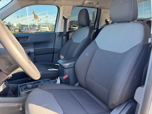 Used 2022 Ford Maverick XL image 5