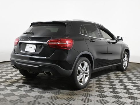 Used 2019 Mercedes-Benz GLA 250 w/ Premium Package image 6