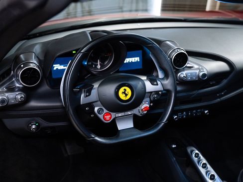 Used 2022 Ferrari F8 Tributo image 24