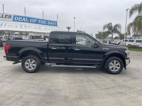 Used 2018 Ford F150 XLT w/ Equipment Group 302A Luxury image 9