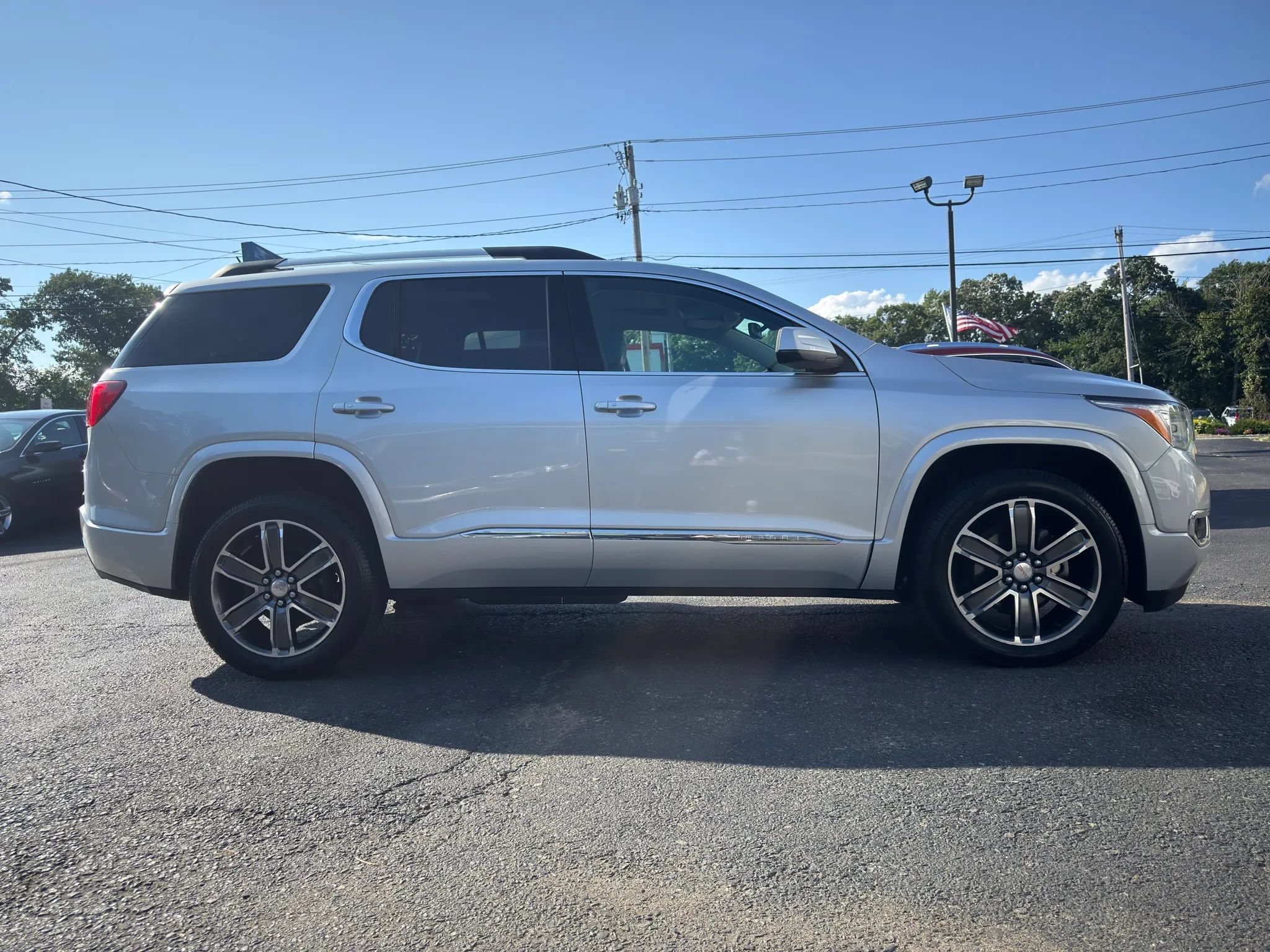 Used 2019 GMC Acadia Denali AWD/4WD image 8