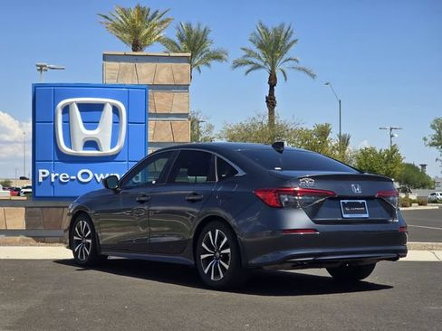 Certified 2022 Honda Civic EX image 5