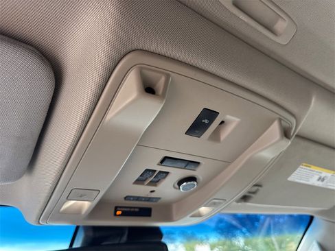 Used 2019 GMC Yukon Denali w/ Open Road Package image 31