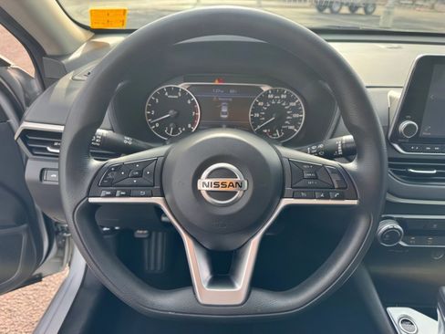 Used 2021 Nissan Altima 2.5 SV image 20