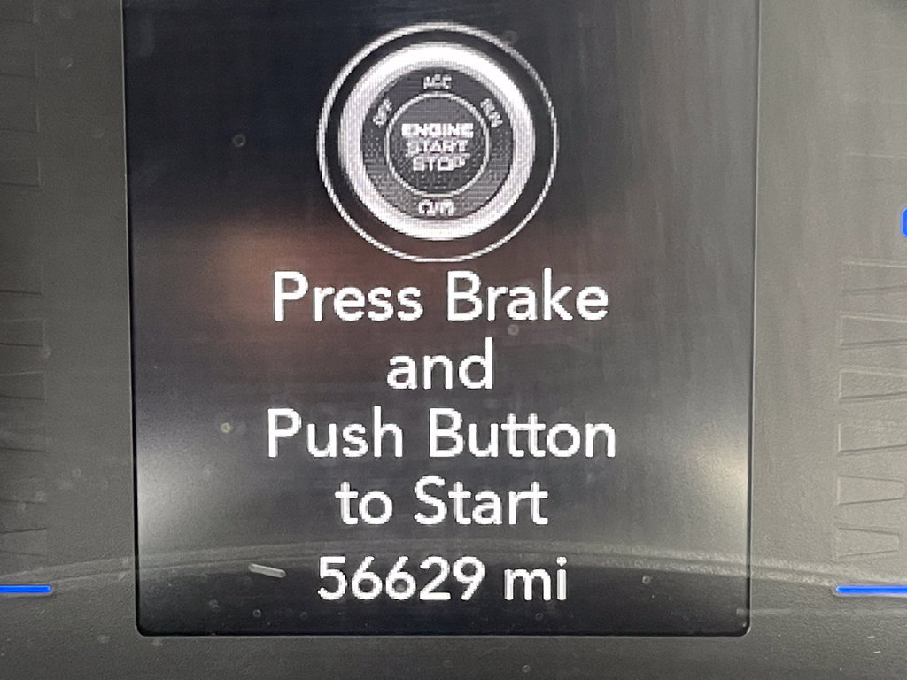 Used 2019 Chrysler Pacifica Touring-L FWD image 11