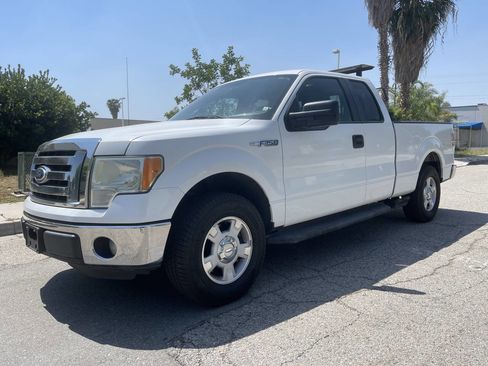 Used 2011 Ford F150 XLT w/ XLT Convenience Pkg RWD image 1