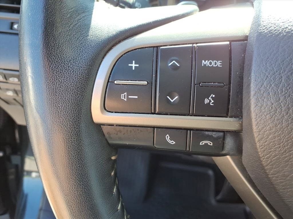 Used 2022 Lexus RX 450h AWD w/ Premium Package image 25