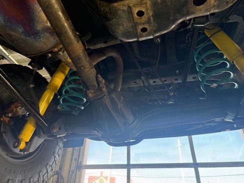 Used 2001 Lexus LX 470 4WD image 87