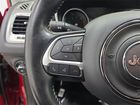 Used 2020 Jeep Compass Latitude image 17