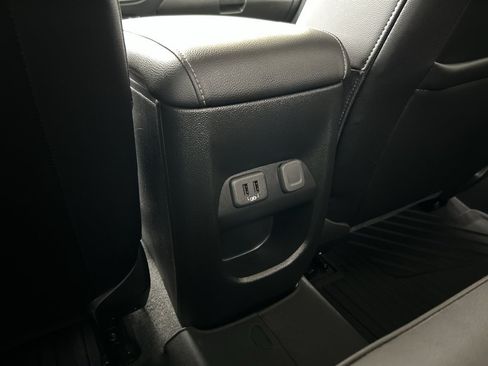 Used 2022 Chevrolet Colorado ZR2 AWD/4WD image 16