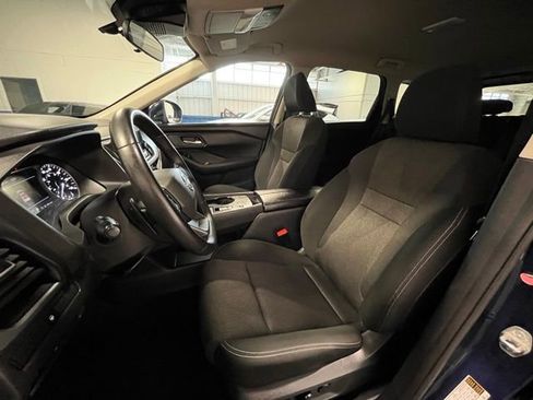 Used 2025 Nissan Rogue SV FWD image 20