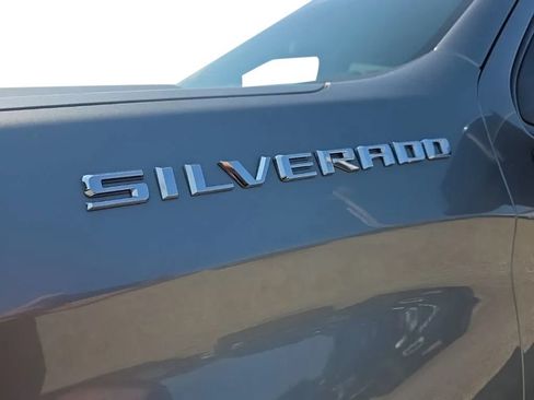 Used 2023 Chevrolet Silverado 1500 LT AWD/4WD image 8