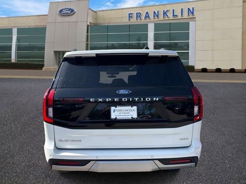 Certified 2025 Ford Expedition Max Platinum image 6