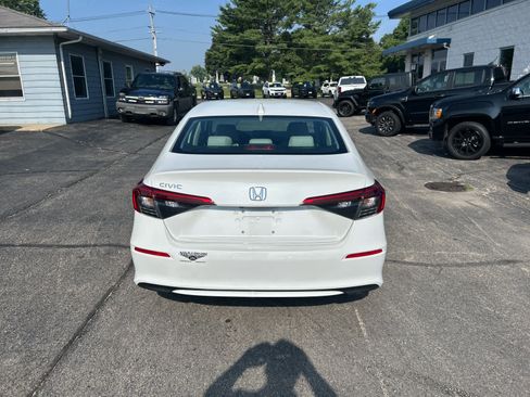 Used 2023 Honda Civic LX image 4