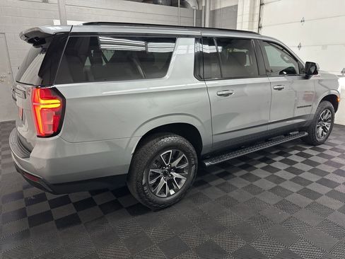 Used 2023 Chevrolet Suburban Z71 w/ Luxury Package image 10