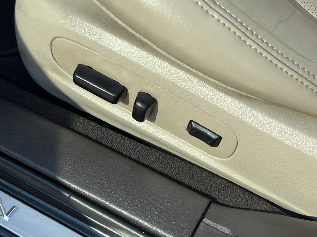 Used 2003 Lincoln LS RWD image 7