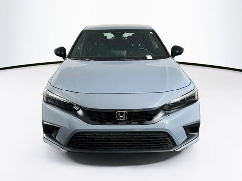 Used 2022 Honda Civic Sport image 2