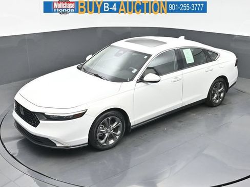 Used 2023 Honda Accord EX image 28