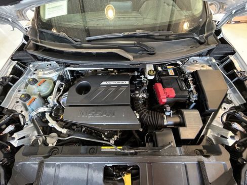 Used 2024 Nissan Rogue SV image 21