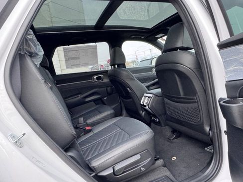 New 2025 Kia Sorento SX Prestige image 19