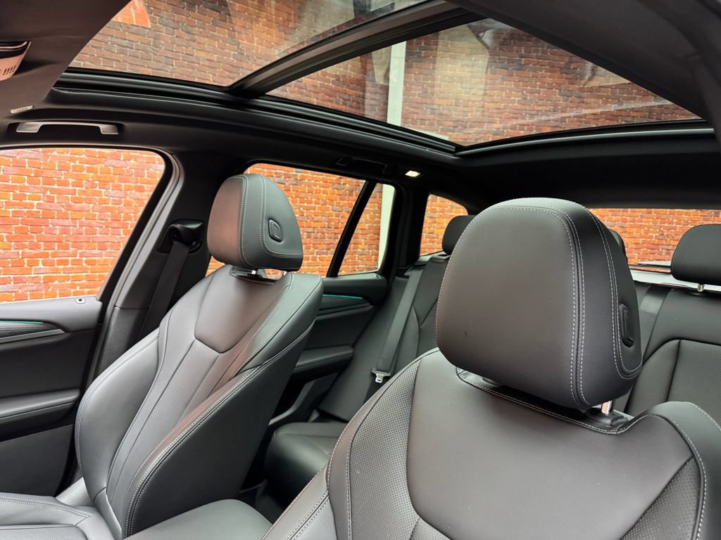 Certified 2024 BMW X3 xDrive30i w/ Convenience Package AWD/4WD image 3