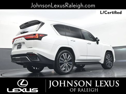Certified 2024 Lexus LX 600 4WD w/ Luxury Package image 20