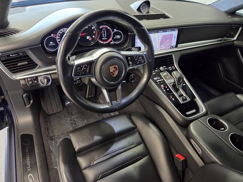 Certified 2020 Porsche Panamera GTS image 4
