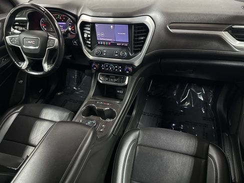 Used 2021 GMC Acadia SLT image 12