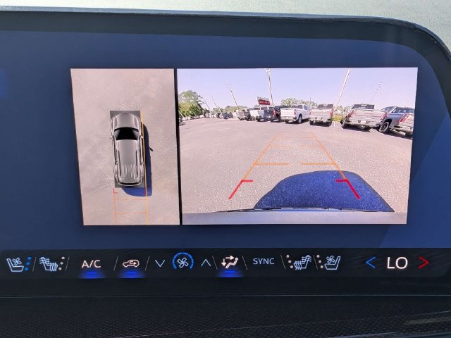 Used 2025 Chevrolet Traverse RS w/ LPO, Floor Liner Package FWD image 24