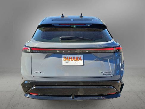 Used 2023 Nissan Ariya AWD/4WD image 8