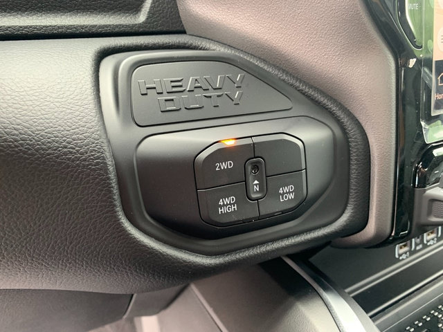 New 2026 RAM 2500 Big Horn AWD/4WD image 17