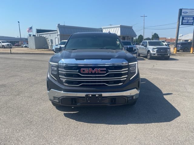 Used 2022 GMC Sierra 1500 SLT w/ SLT Premium Package AWD/4WD image 9