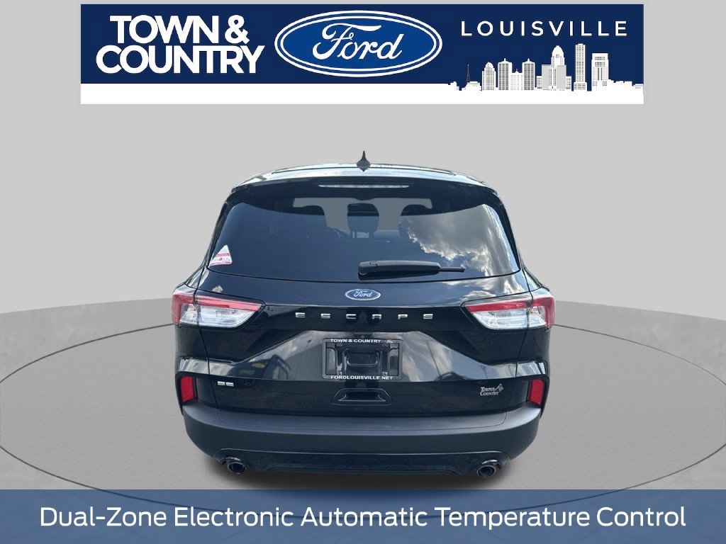 Used 2021 Ford Escape SE w/ SE Sport Appearance Package FWD image 12