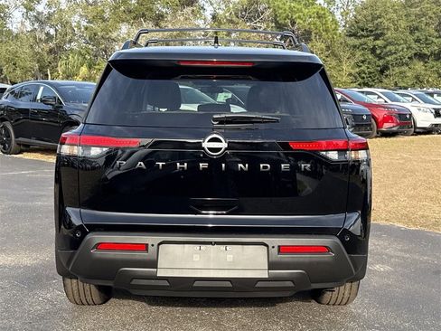 New 2025 Nissan Pathfinder SV w/ Black Appearance Package image 7