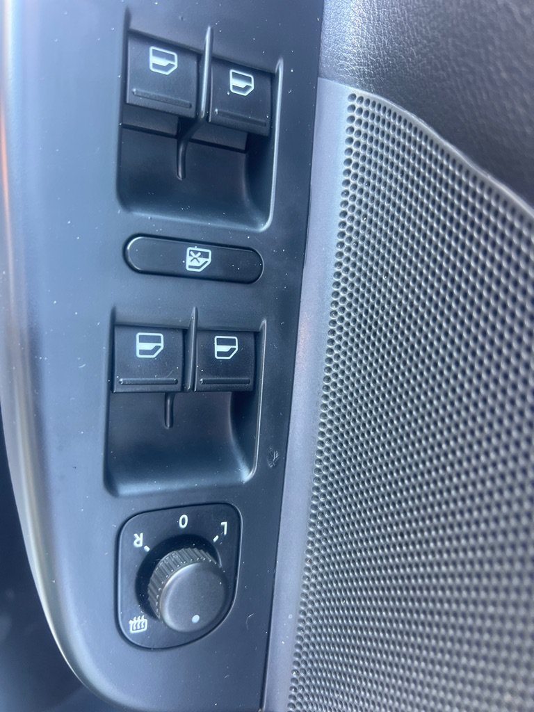 Used 2013 Volkswagen Jetta TDI FWD image 23
