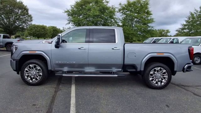 Certified 2026 GMC Sierra 3500 Denali w/ Technology Package AWD/4WD image 5